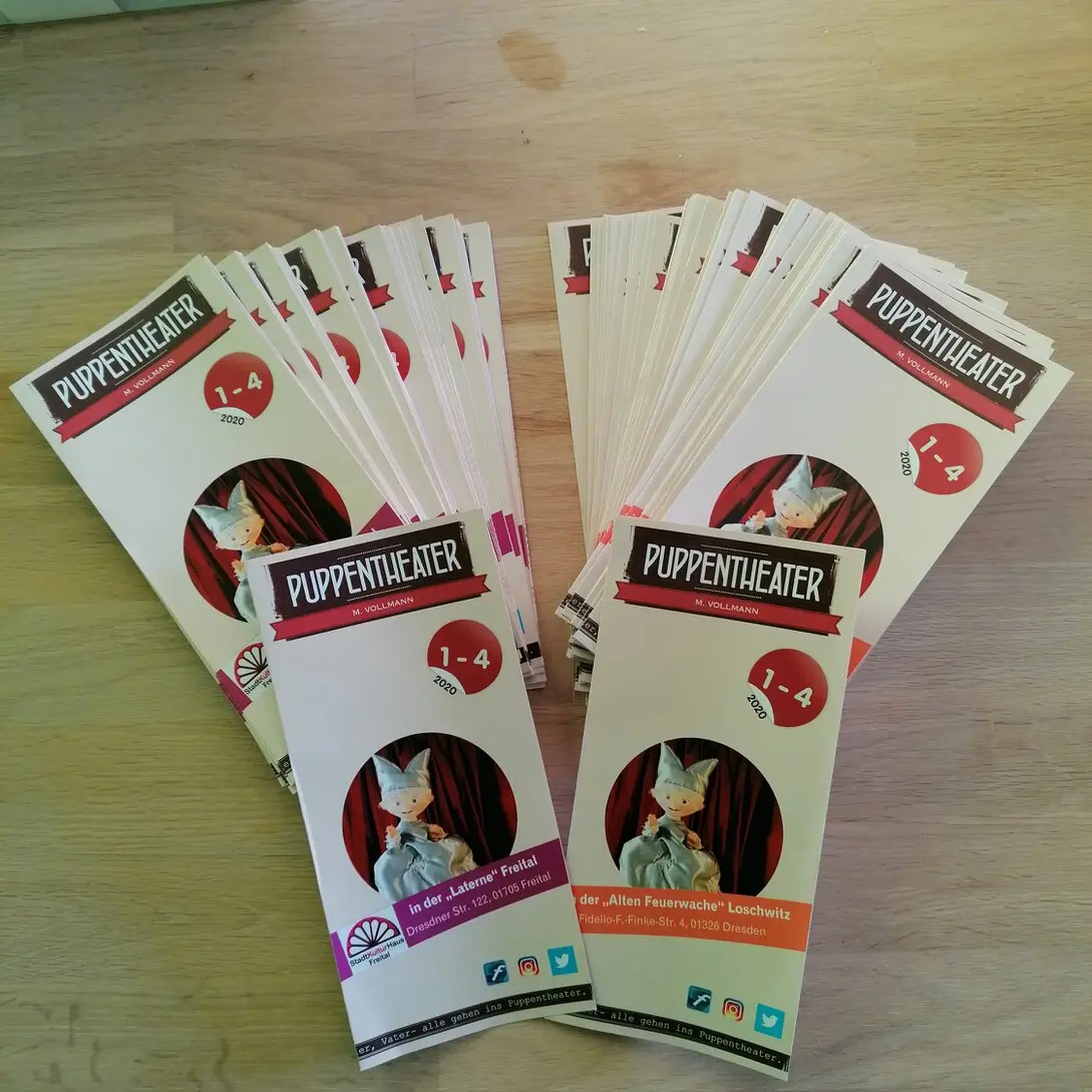 ein kleiner Fächer von Spielplänen fürs Puppentheater